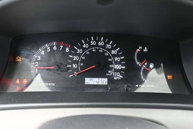 Used 2005 Toyota Corolla LE FWD image 25