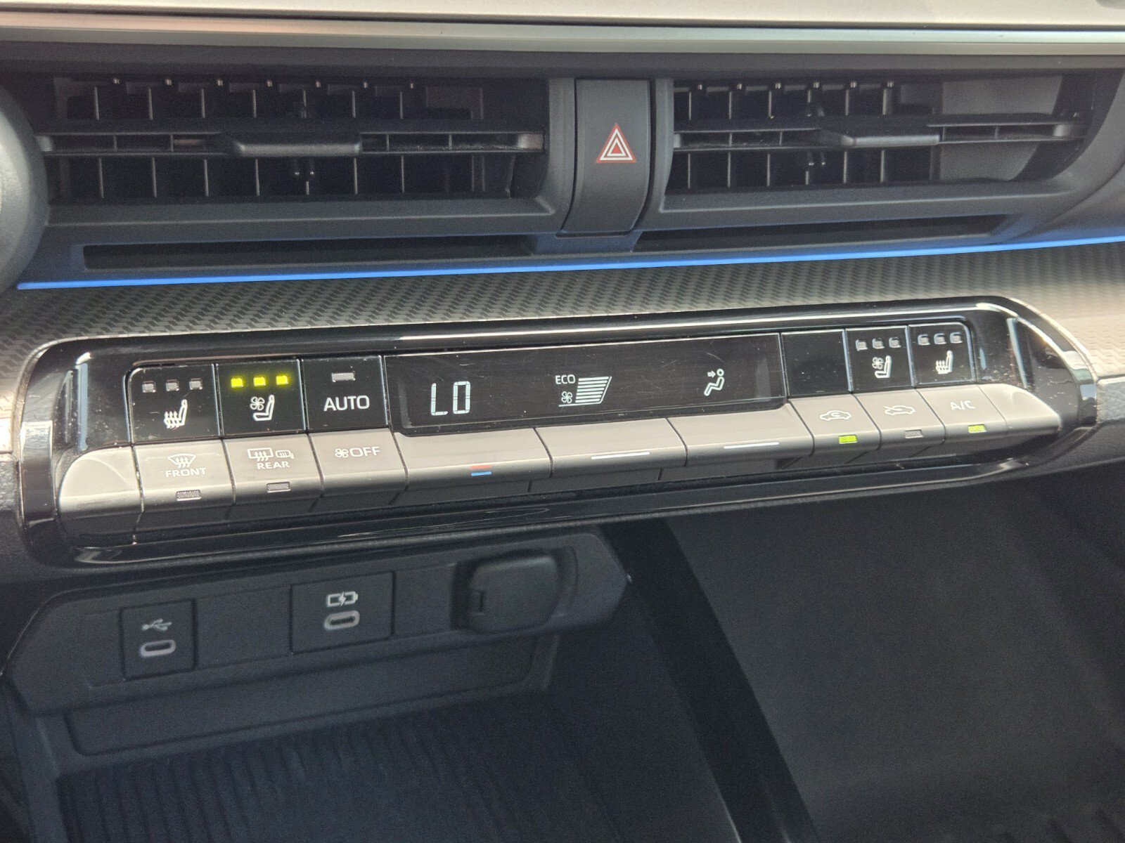 Certified 2025 Toyota Prius Limited FWD image 19