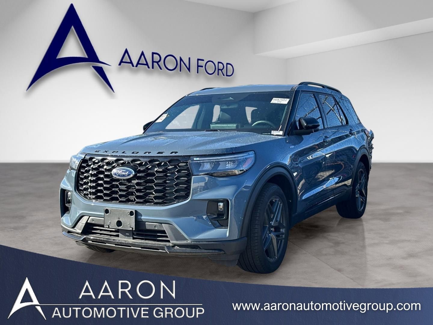 Used 2025 Ford Explorer ST-Line w/ Premium Package image 1