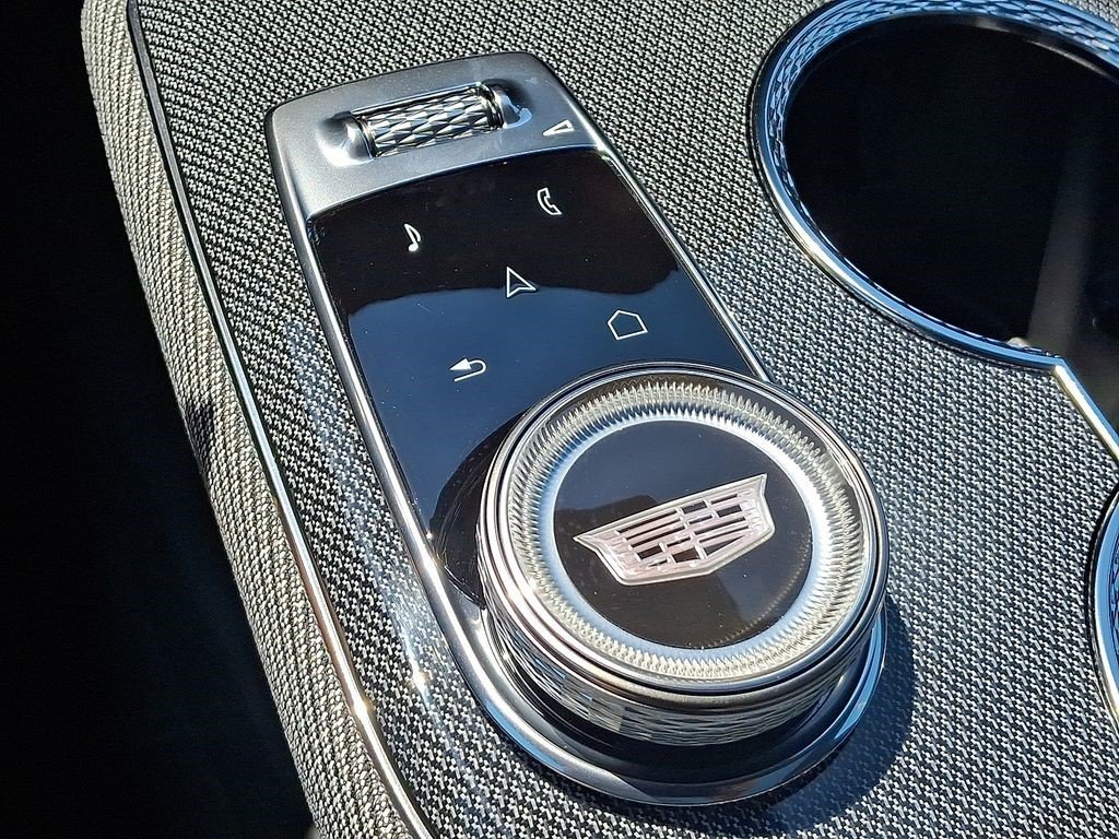 Certified 2026 Cadillac Optiq Luxury 1 AWD/4WD image 28