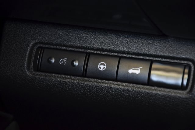 Used 2024 Nissan Pathfinder SL AWD/4WD image 19