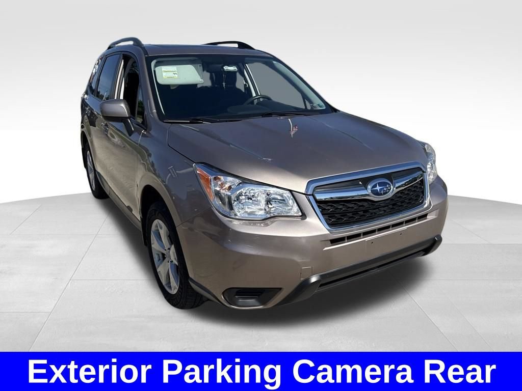 Used 2016 Subaru Forester 2.5i Premium w/ All-Weather Package AWD/4WD image 9