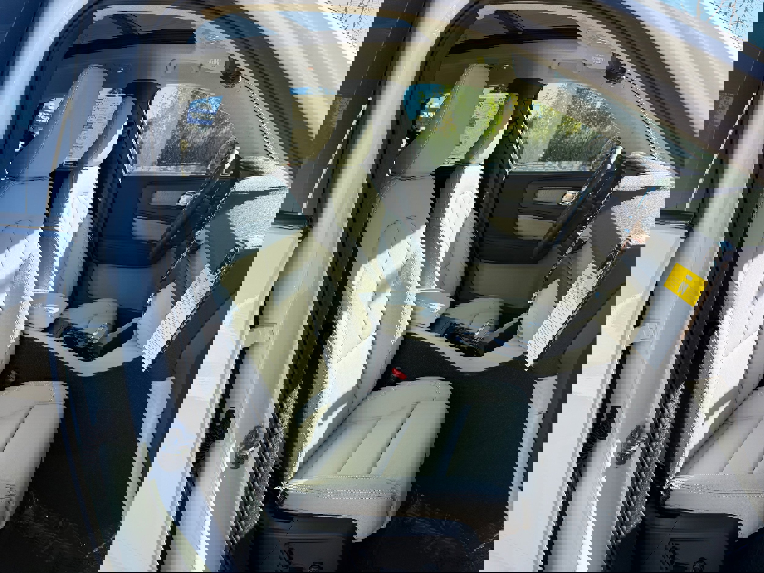 New 2026 Volvo XC40 B4 Plus w/ Protection Package Premier image 8