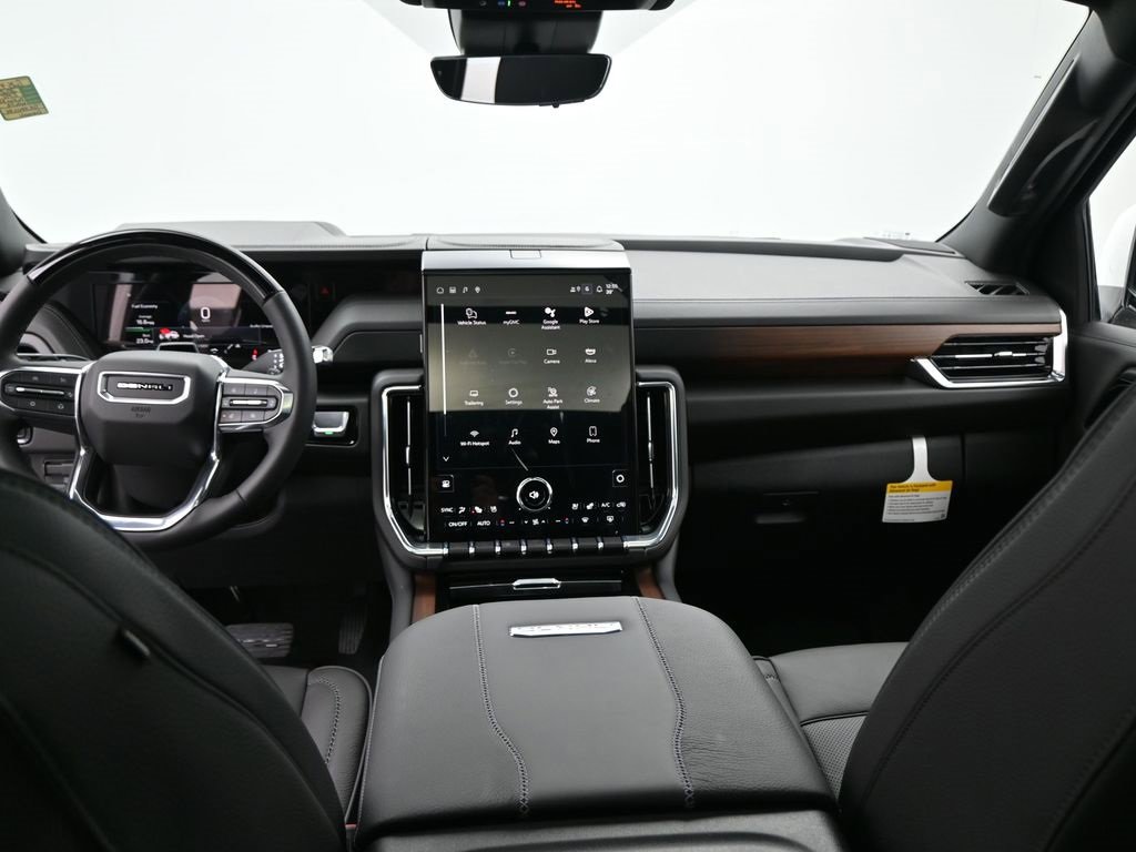 New 2025 GMC Yukon XL Denali w/ Denali Reserve Package image 24