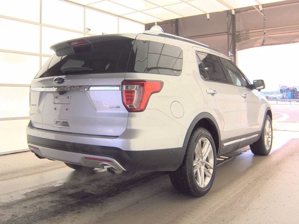Used 2017 Ford Explorer Limited w/ Equipment Group 301A image 8