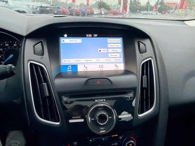 Used 2017 Ford Focus SEL FWD image 15