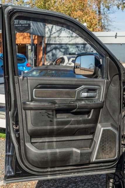Used 2020 RAM 2500 Laramie w/ Night Edition image 17