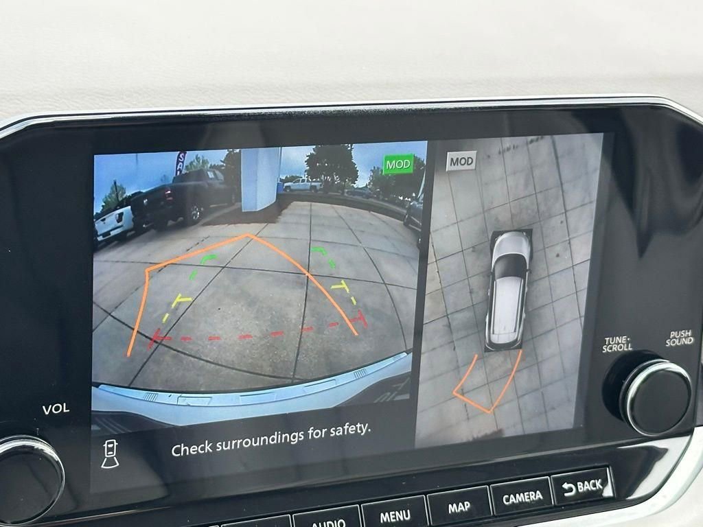 Used 2023 Nissan Rogue SL w/ SL Premium Package FWD image 13