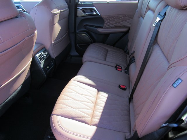 New 2025 Mitsubishi Outlander SEL image 9