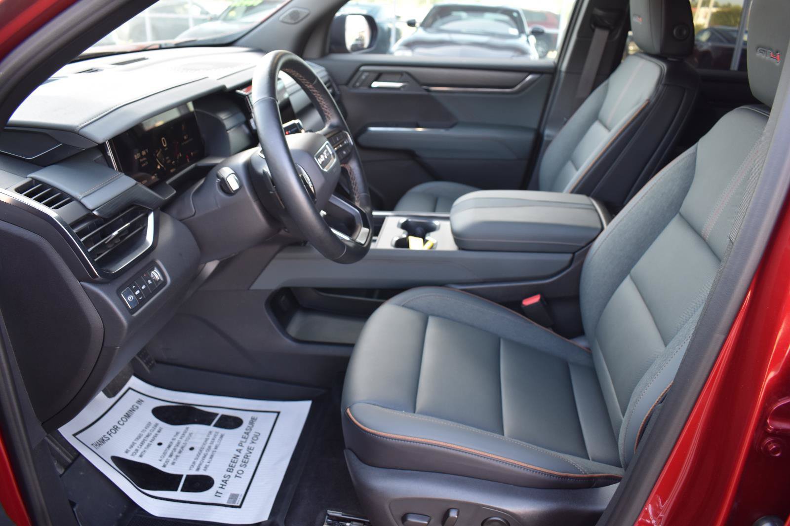 Used 2026 GMC Acadia AT4 w/ Luxury Package AWD/4WD image 24
