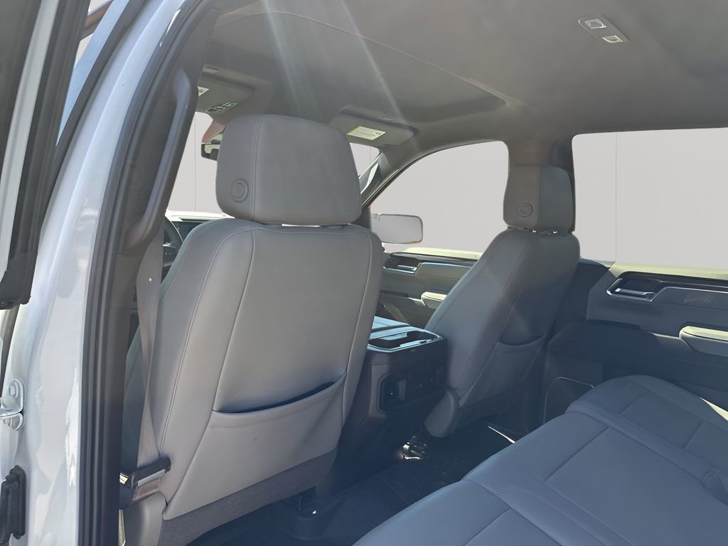 Used 2025 Chevrolet Silverado 1500 LT Trail Boss w/ Convenience Package II image 18