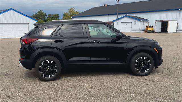 Used 2022 Chevrolet TrailBlazer LT FWD image 9