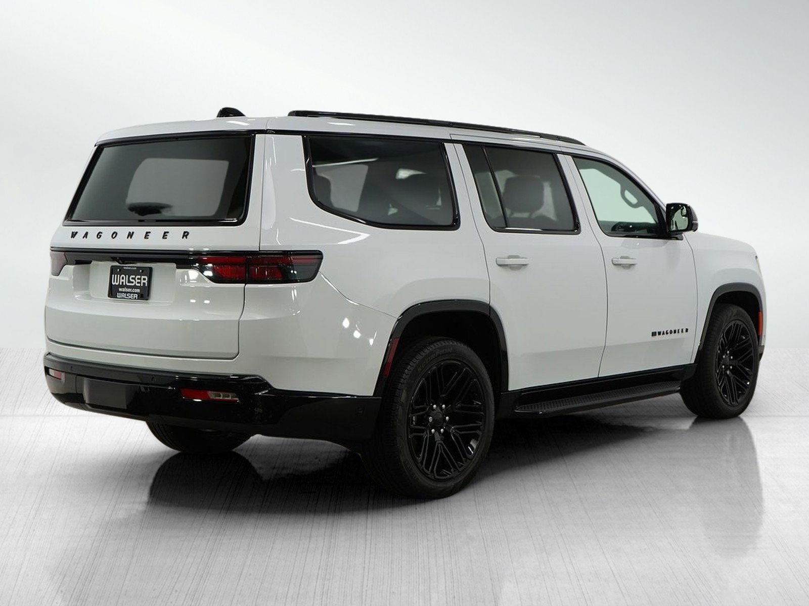 Used 2024 Jeep Wagoneer Series II w/ Convenience Group I image 5