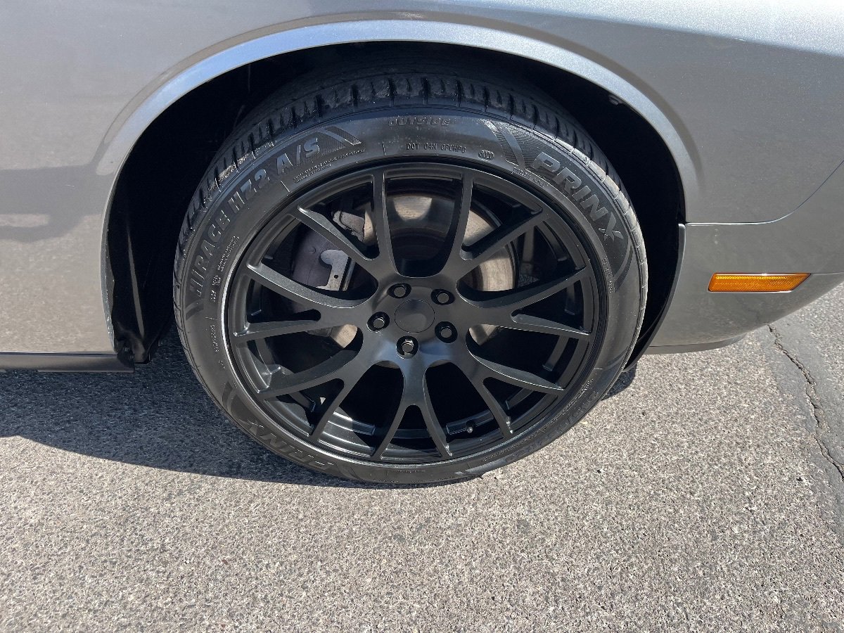 Used 2012 Dodge Challenger R/T RWD image 39