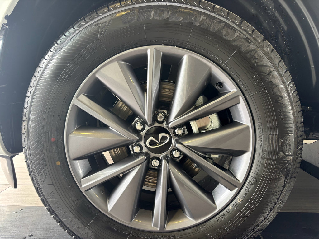 New 2026 INFINITI QX80 Pure RWD image 8
