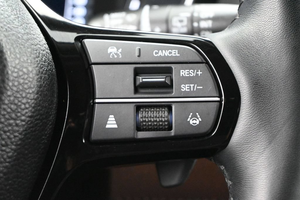 Used 2024 Honda Pilot Elite image 9