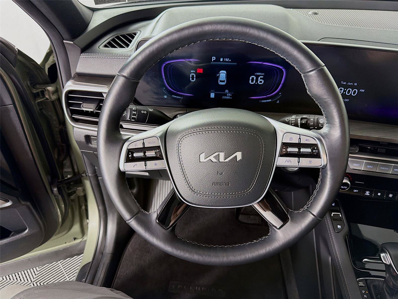 Used 2025 Kia Telluride EX X-Line AWD/4WD image 3