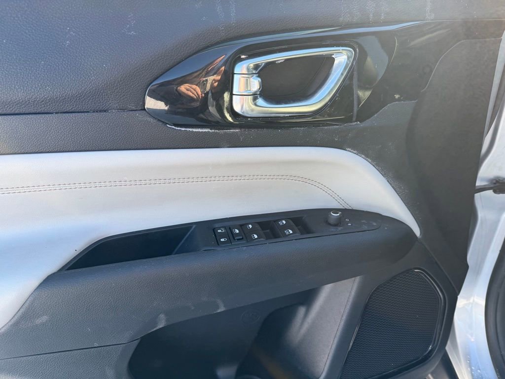 Used 2024 Jeep Compass Limited image 15