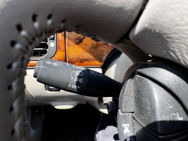 Used 1998 Jaguar XK8 Convertible image 26