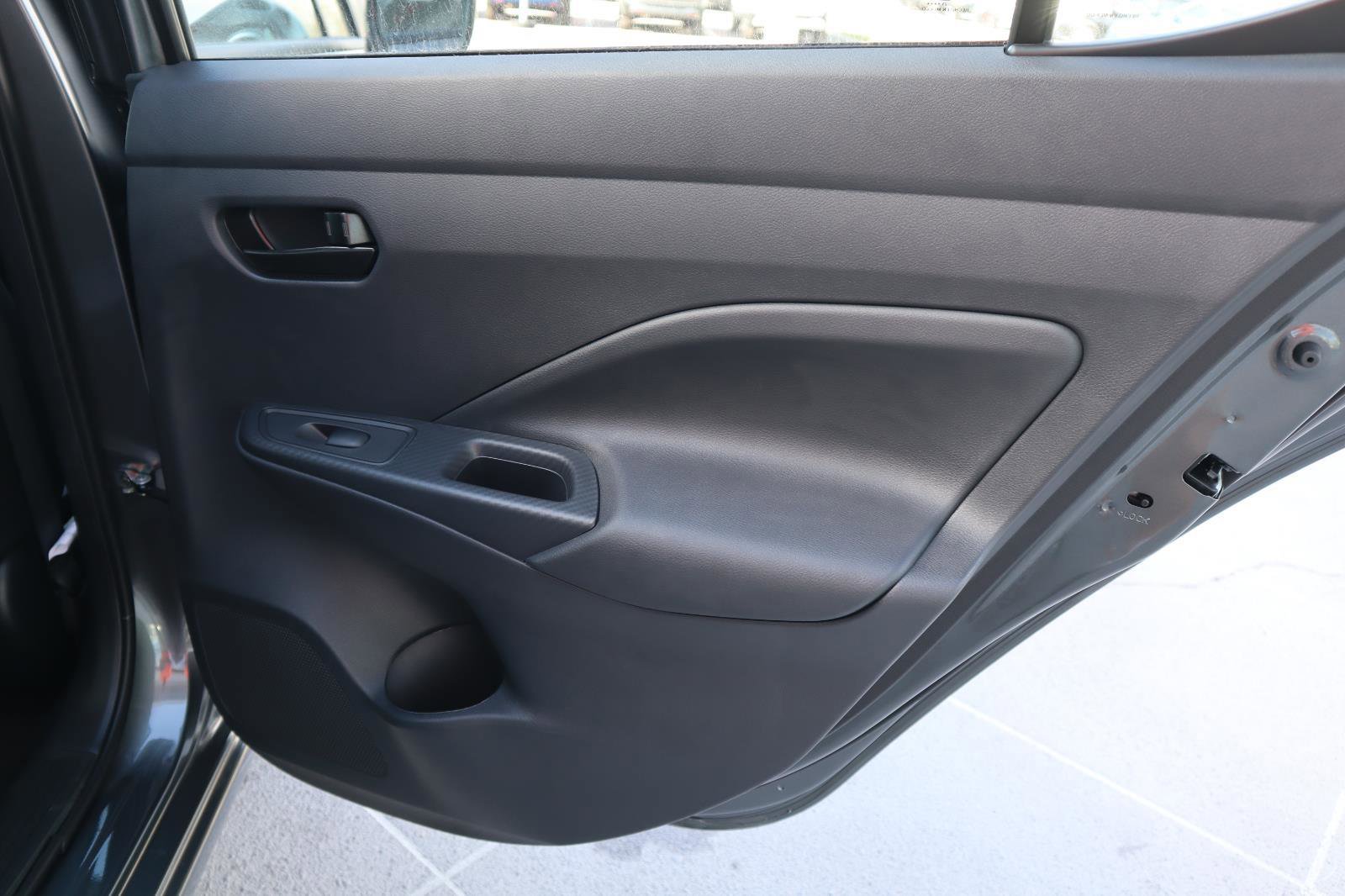 Used 2025 Nissan Versa S w/ Trunk Package image 32