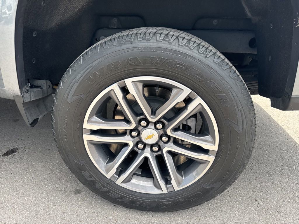 Used 2021 Chevrolet Colorado W/T w/ Custom Special Edition AWD/4WD image 27