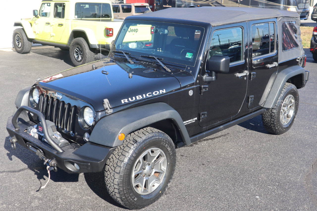 Used 2014 Jeep Wrangler Unlimited Rubicon w/ Connectivity Group image 11