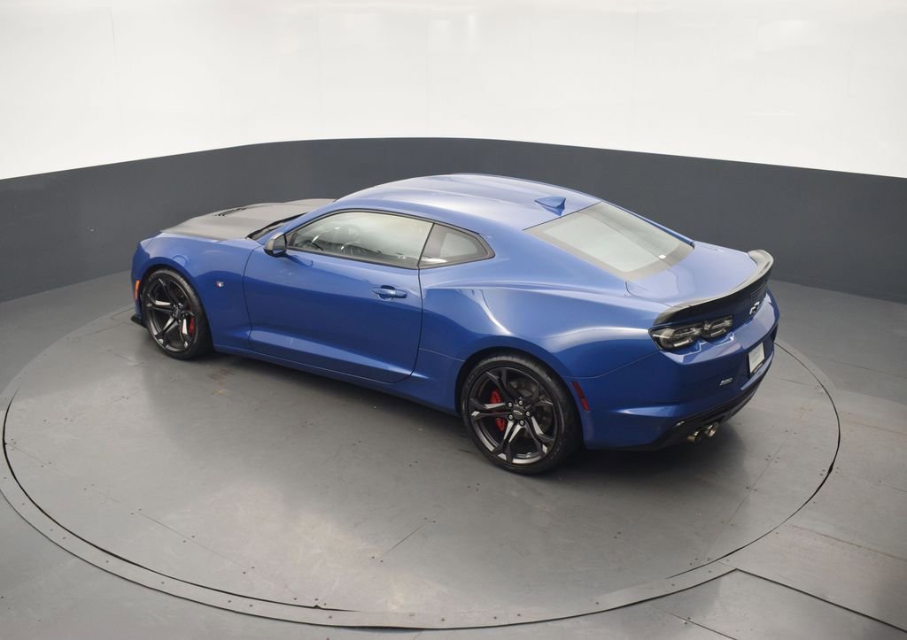 Used 2021 Chevrolet Camaro SS image 32