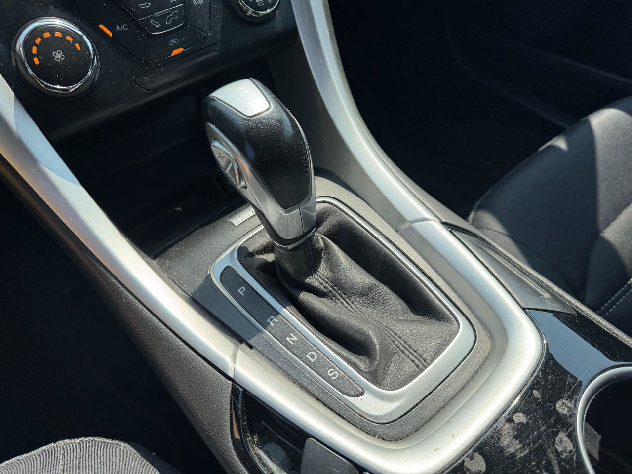 Used 2013 Ford Fusion SE FWD image 25