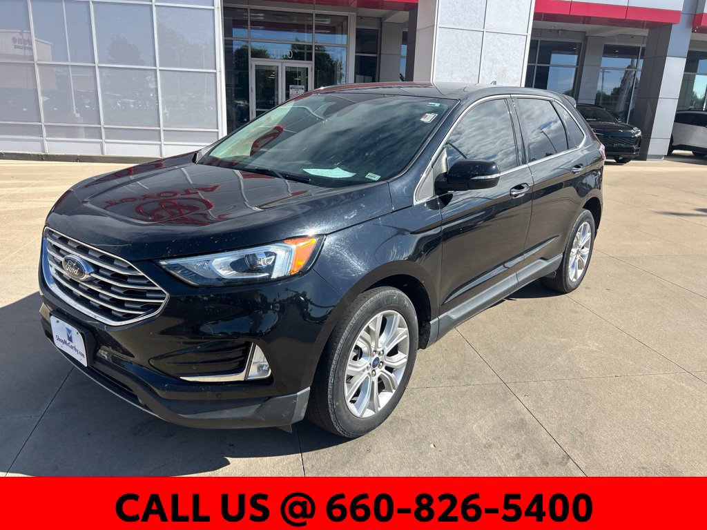 Used 2022 Ford Edge Titanium AWD/4WD image 2