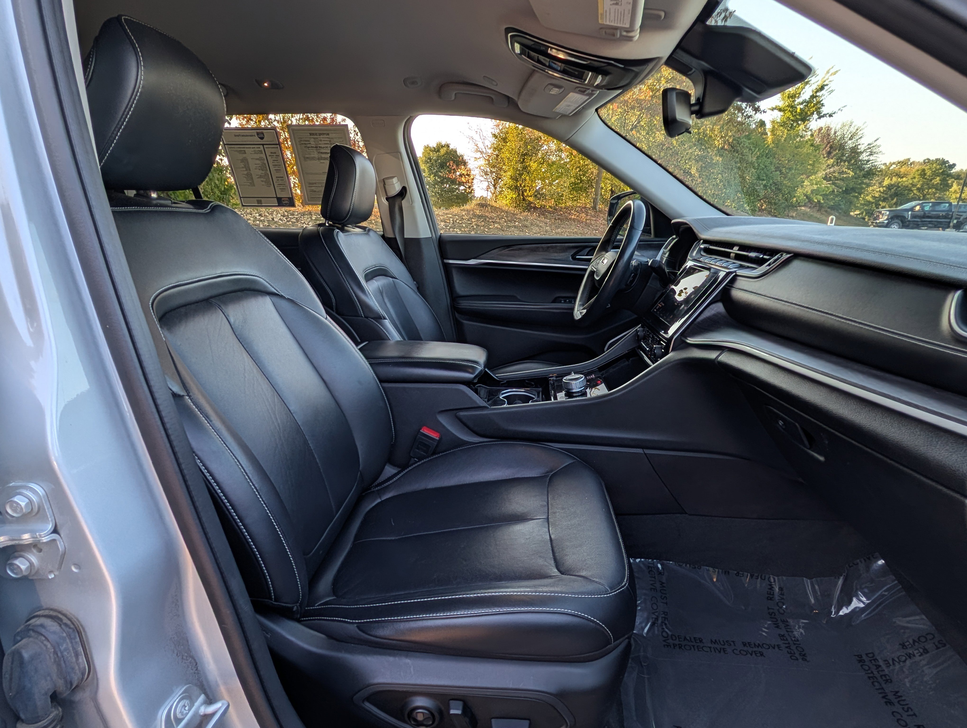 Used 2021 Jeep Grand Cherokee L Limited image 9