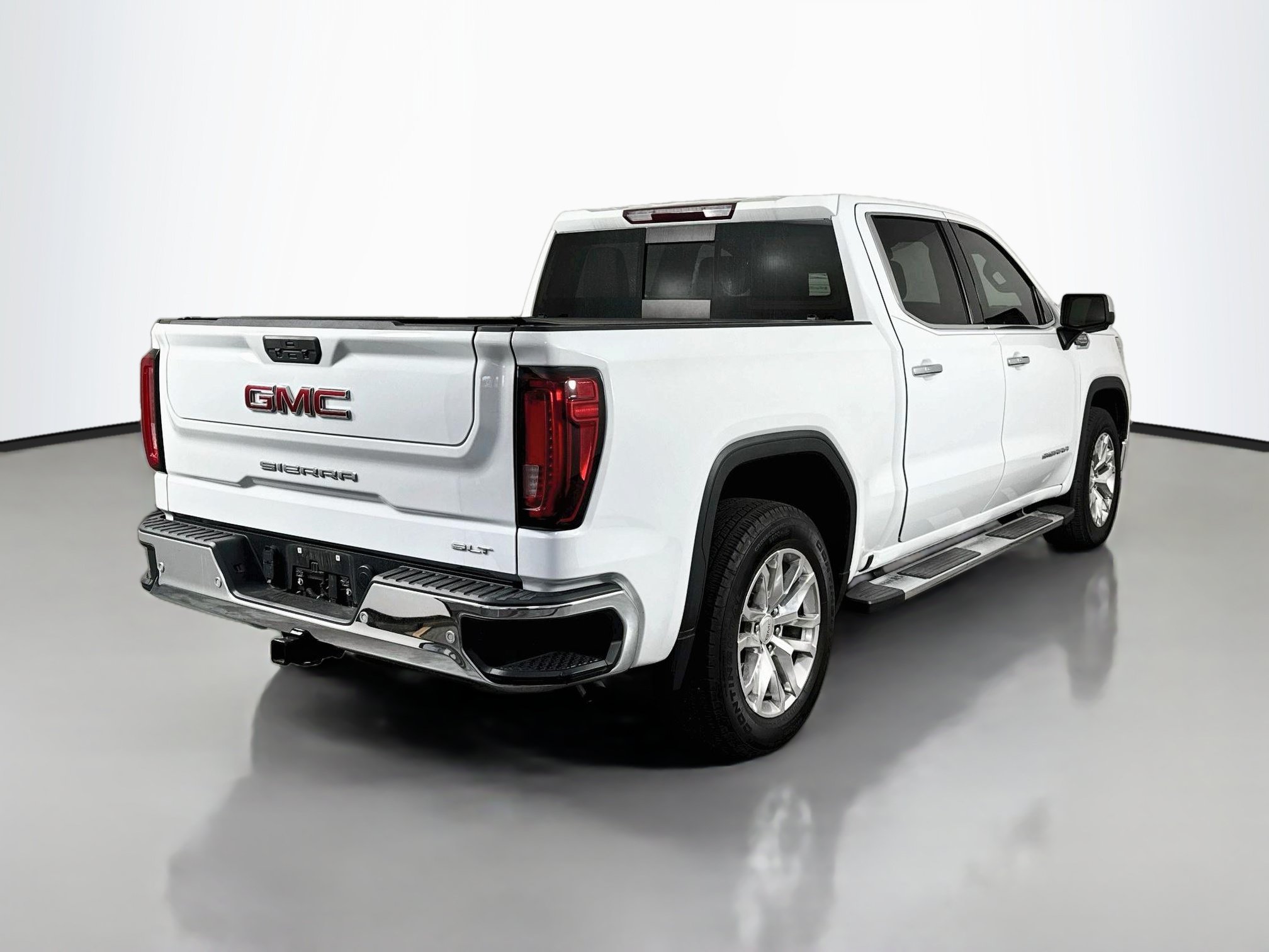 Used 2020 GMC Sierra 1500 SLT w/ SLT Premium Plus Package RWD image 7
