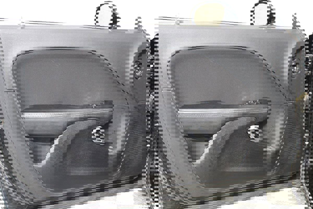 Used 2021 Dodge Challenger SXT image 6