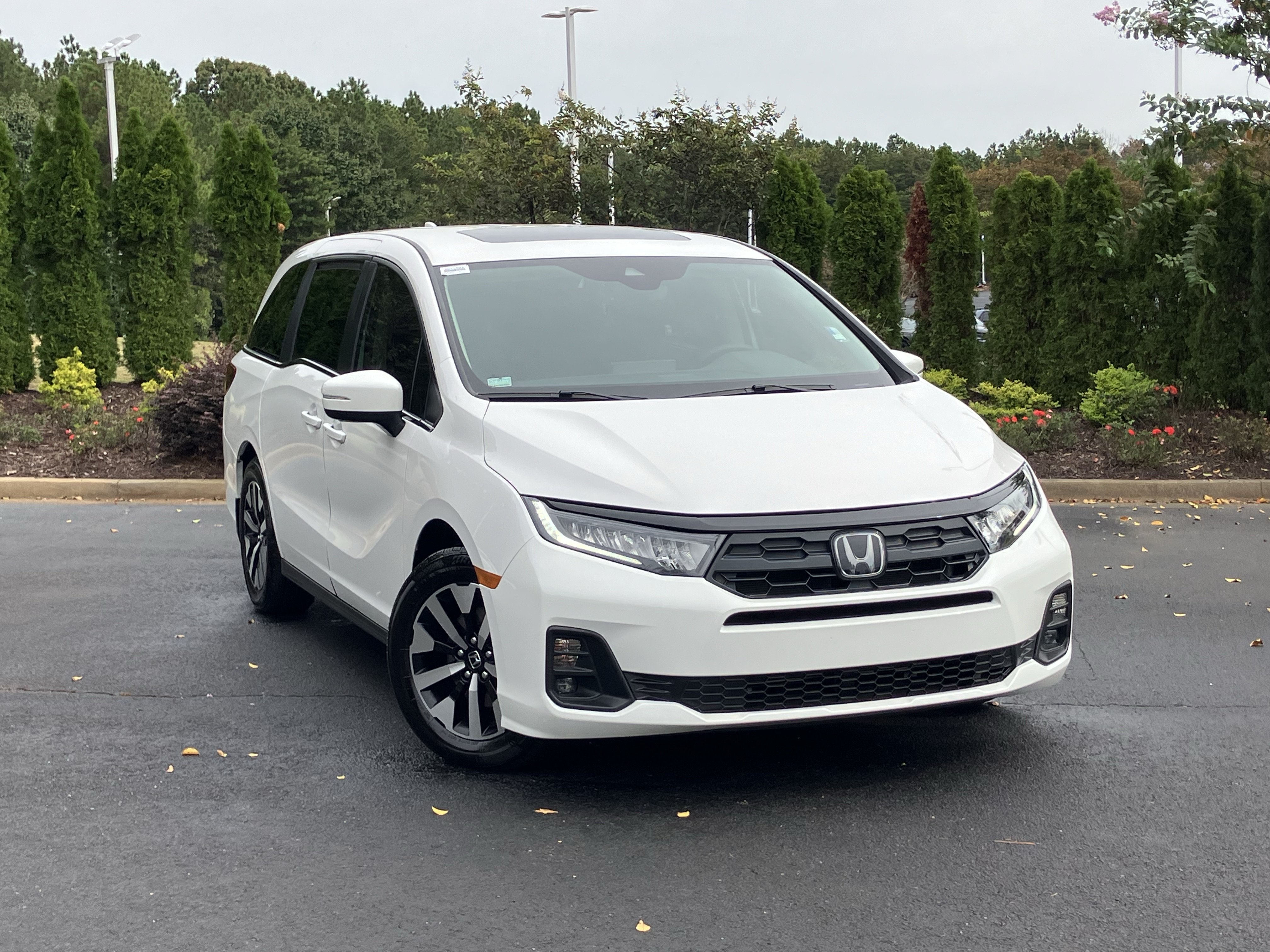 Certified 2026 Honda Odyssey EX-L image 2