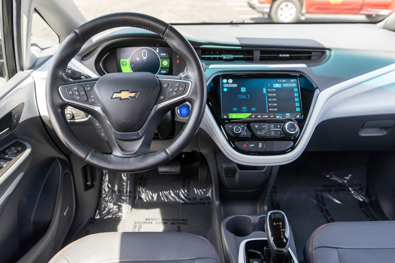 Used 2019 Chevrolet Bolt Premier w/ Infotainment Package FWD image 12