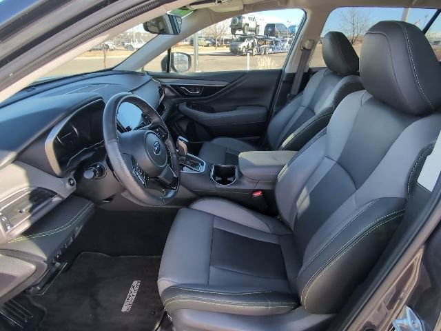 Used 2025 Subaru Outback Onyx Edition image 12