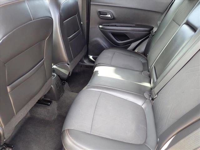 Used 2022 Chevrolet Trax LT w/ Driver Confidence Package image 9