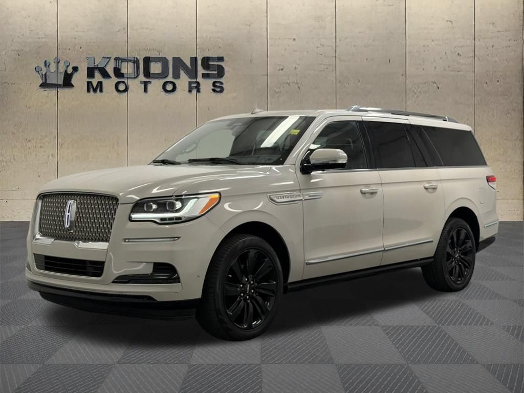 Used 2022 Lincoln Navigator L Reserve AWD/4WD image 1