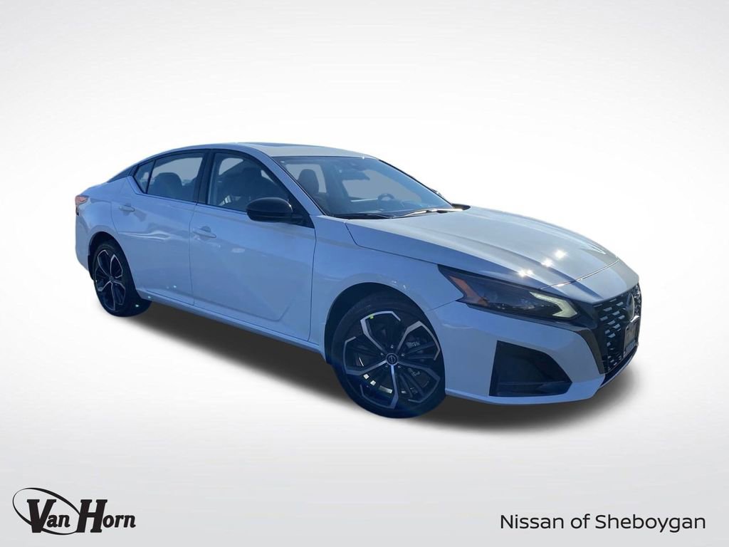 New 2025 Nissan Altima 2.5 SR w/ SR Premium Package