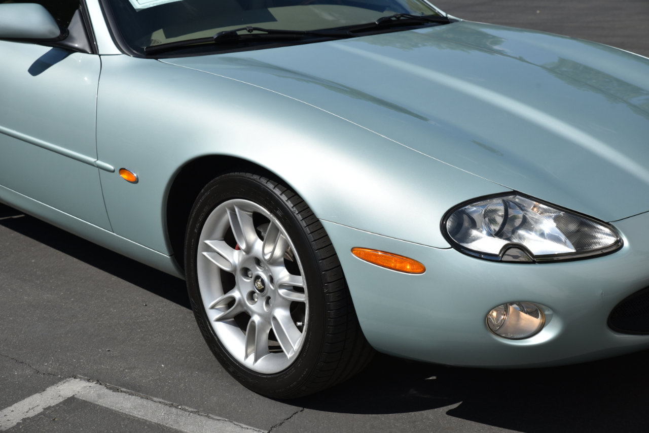 Used 2001 Jaguar XK8 Convertible image 35