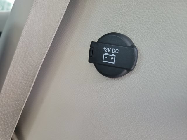 Used 2023 Chrysler Pacifica Limited FWD image 31
