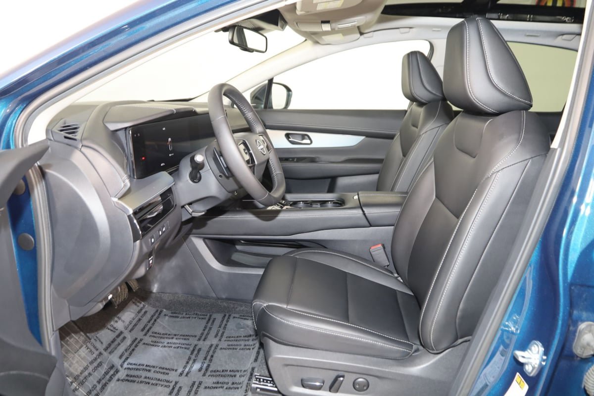 Used 2025 Nissan Murano SL AWD/4WD image 12