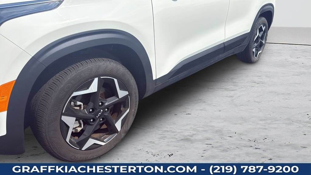 Used 2025 Kia Seltos S AWD/4WD image 43