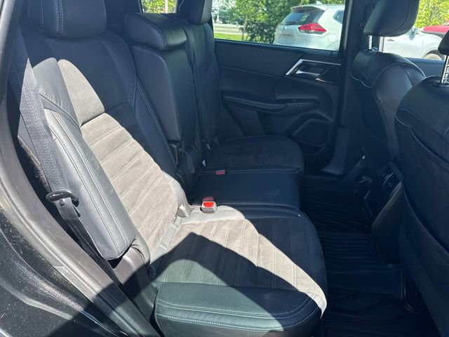 Used 2023 Mitsubishi Outlander SE FWD image 23
