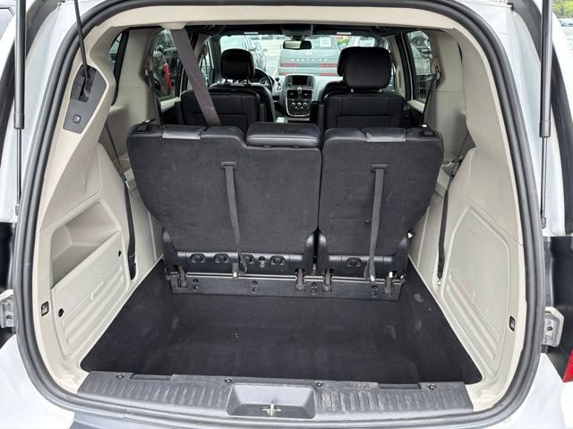Used 2020 Dodge Grand Caravan SXT FWD image 6