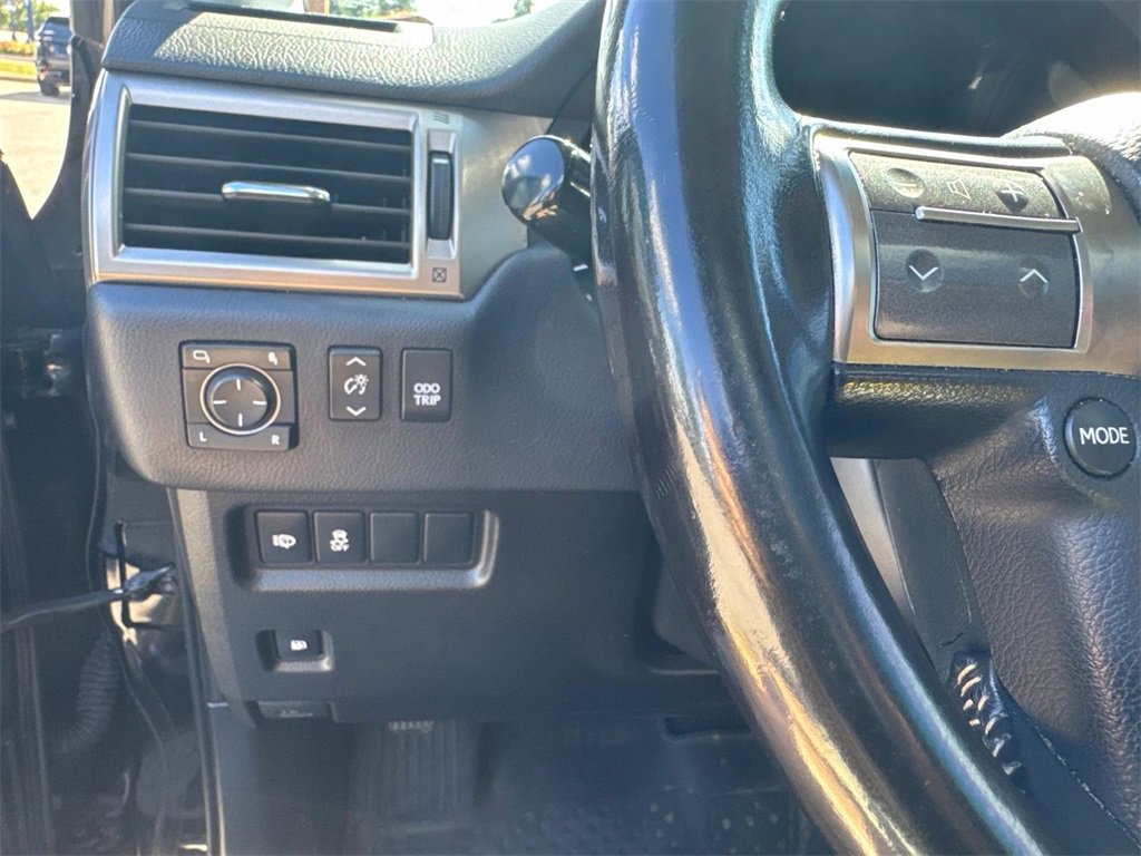 Used 2019 Lexus GX 460 image 30