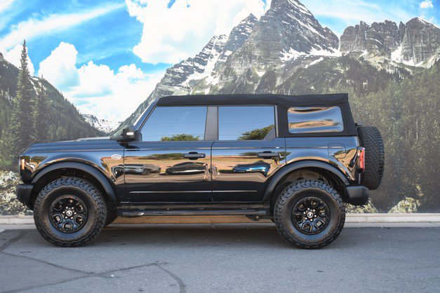Used 2023 Ford Bronco Wildtrak AWD/4WD image 7