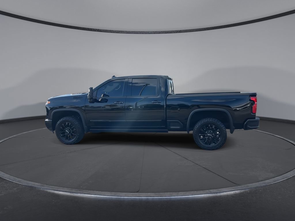 Used 2025 Chevrolet Silverado 2500 High Country w/ High Country Premium Package AWD/4WD image 5