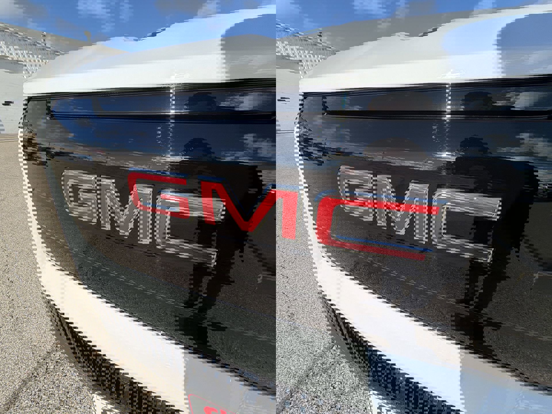 New 2026 GMC Sierra EV Elevation image 28