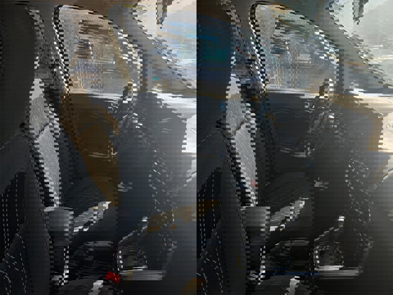 Used 2019 Ford EcoSport SE w/ SE Convenience Package image 5