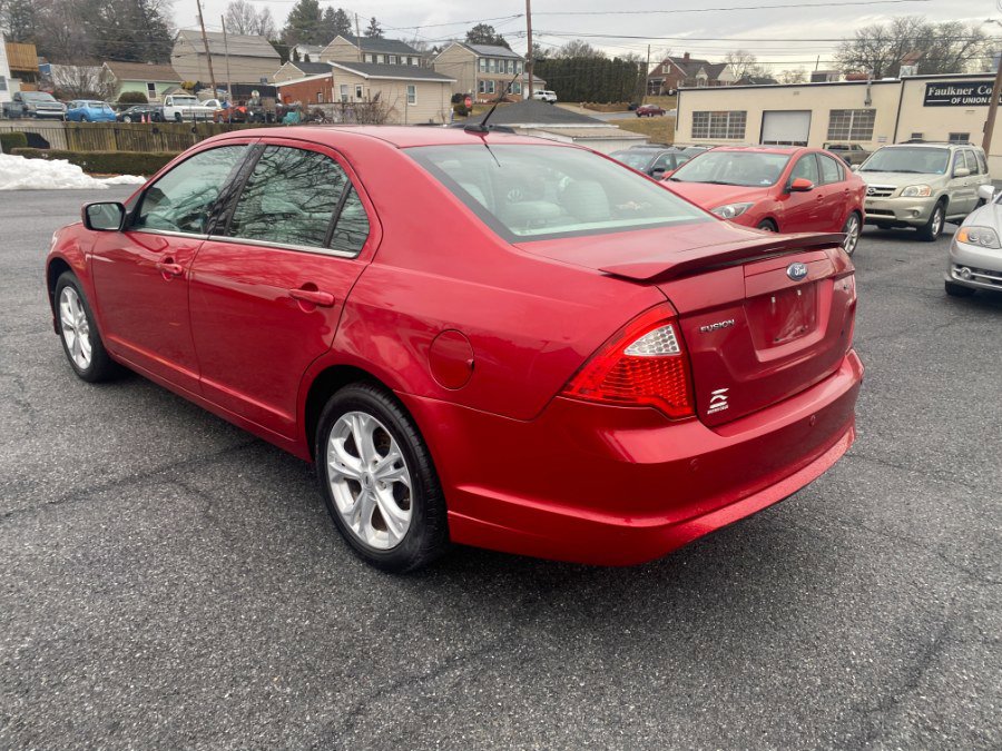 Used 2012 Ford Fusion SE image 3